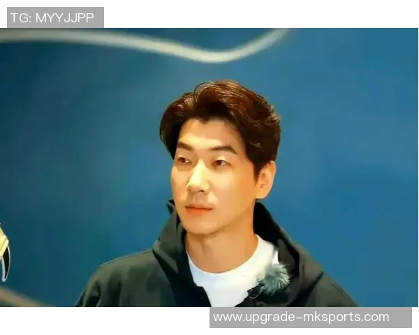 张亮足球：从青涩少年到职业球员的成长之路与奋斗故事